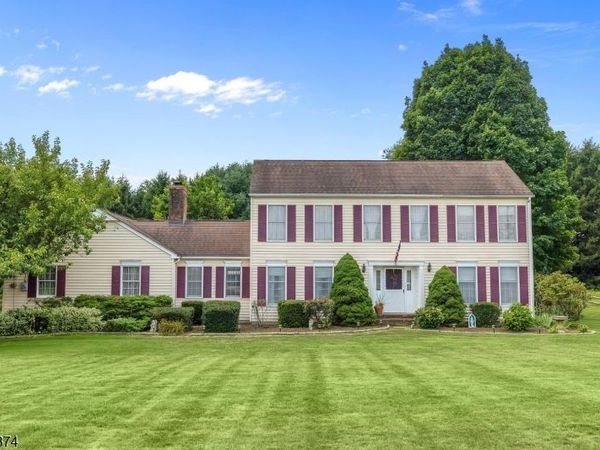 168 Little Philadelphia Rd, Washington, NJ 07882