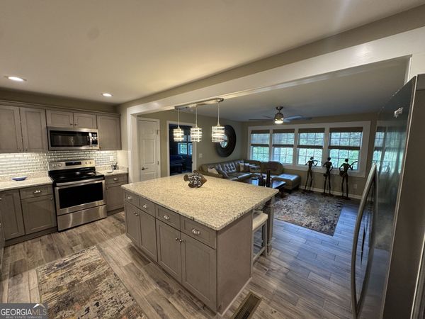135 Dollar Road, Hamilton, GA 31811