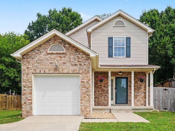 5616 Royal Ct , Hermitage, TN 37076