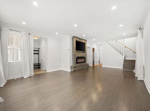 Main Photo