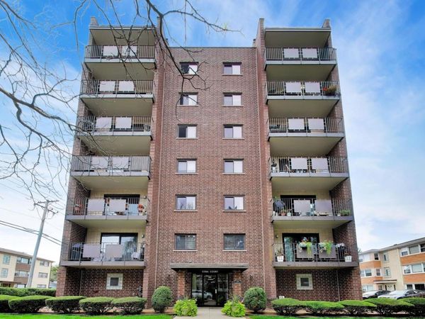 1491 Ashland Avenue , Unit 7NW, Des Plaines, IL 60016