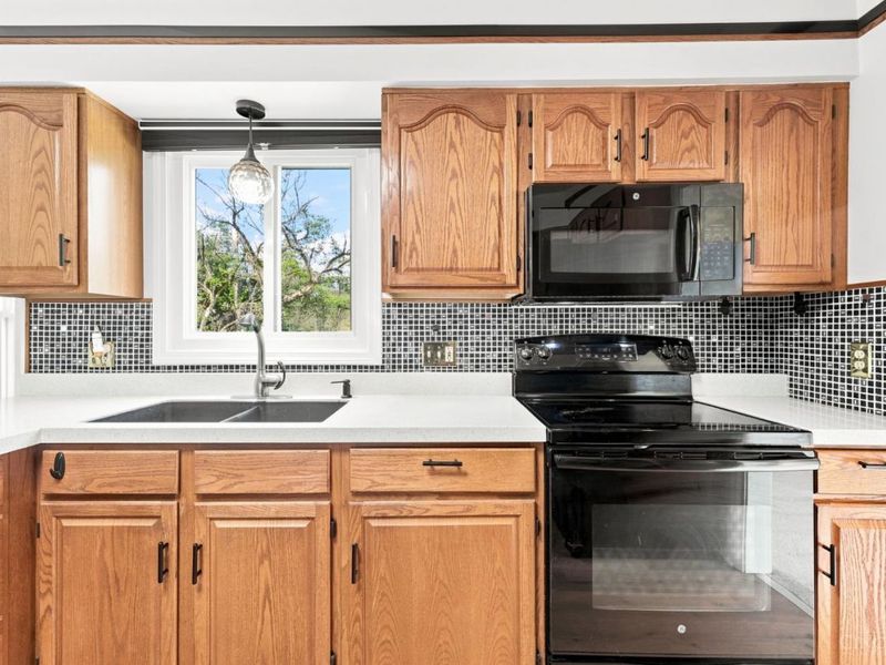 8042 Quail Meadow Lane, West Chester, OH 45069 Photo 14