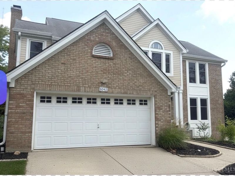 8042 Quail Meadow Lane, West Chester, OH 45069 Photo 2