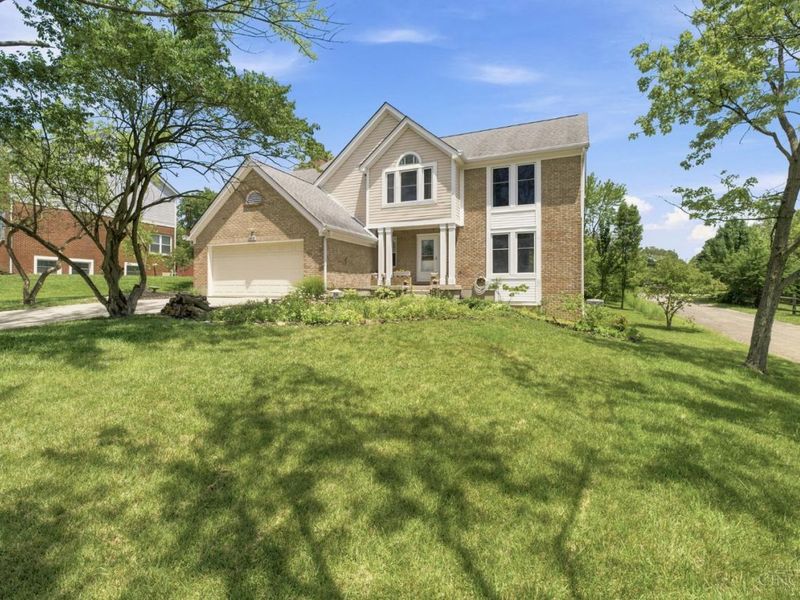 8042 Quail Meadow Lane, West Chester, OH 45069 Photo 5