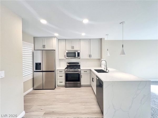 8070 W Russell Road , Unit 2070, Las Vegas, NV 89113