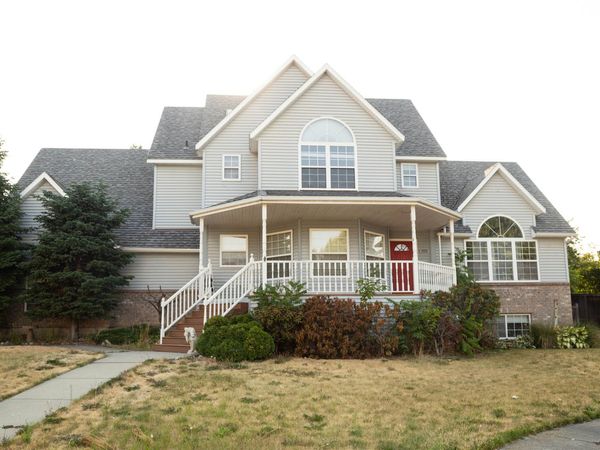1316 W Maxine Ct, Spokane, WA 99208