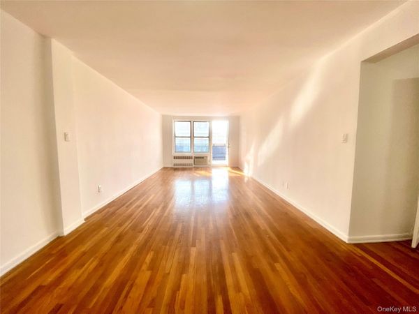 41-25 Kissena Boulevard , Unit 2S, Flushing, NY 11355