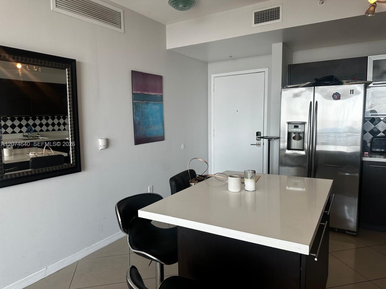 90 SW 3rd St , Unit 4406, Miami, FL 33130 Photo