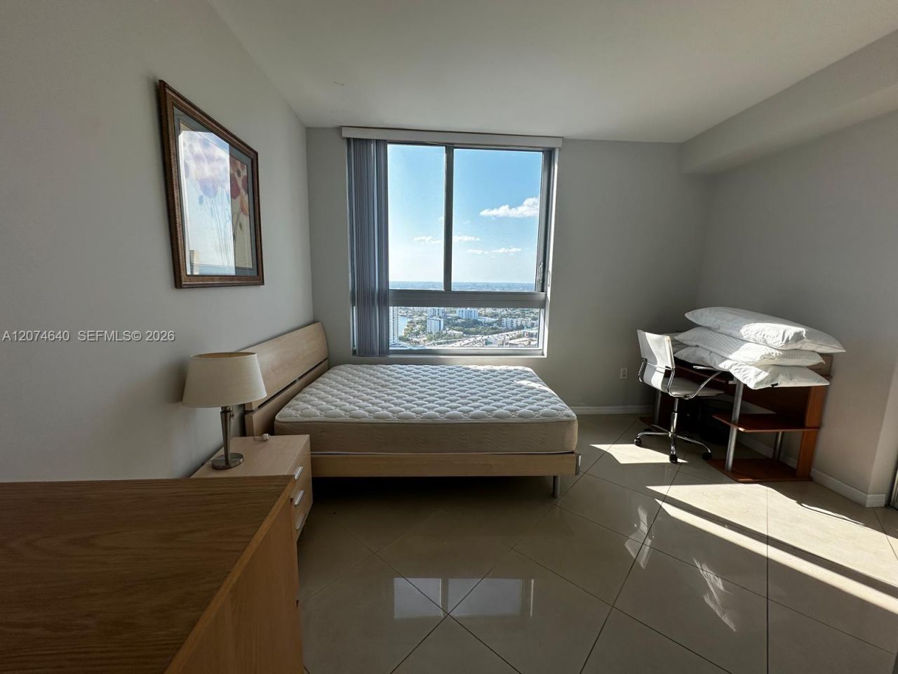 90 SW 3rd St , Unit 4406, Miami, FL 33130 Photo