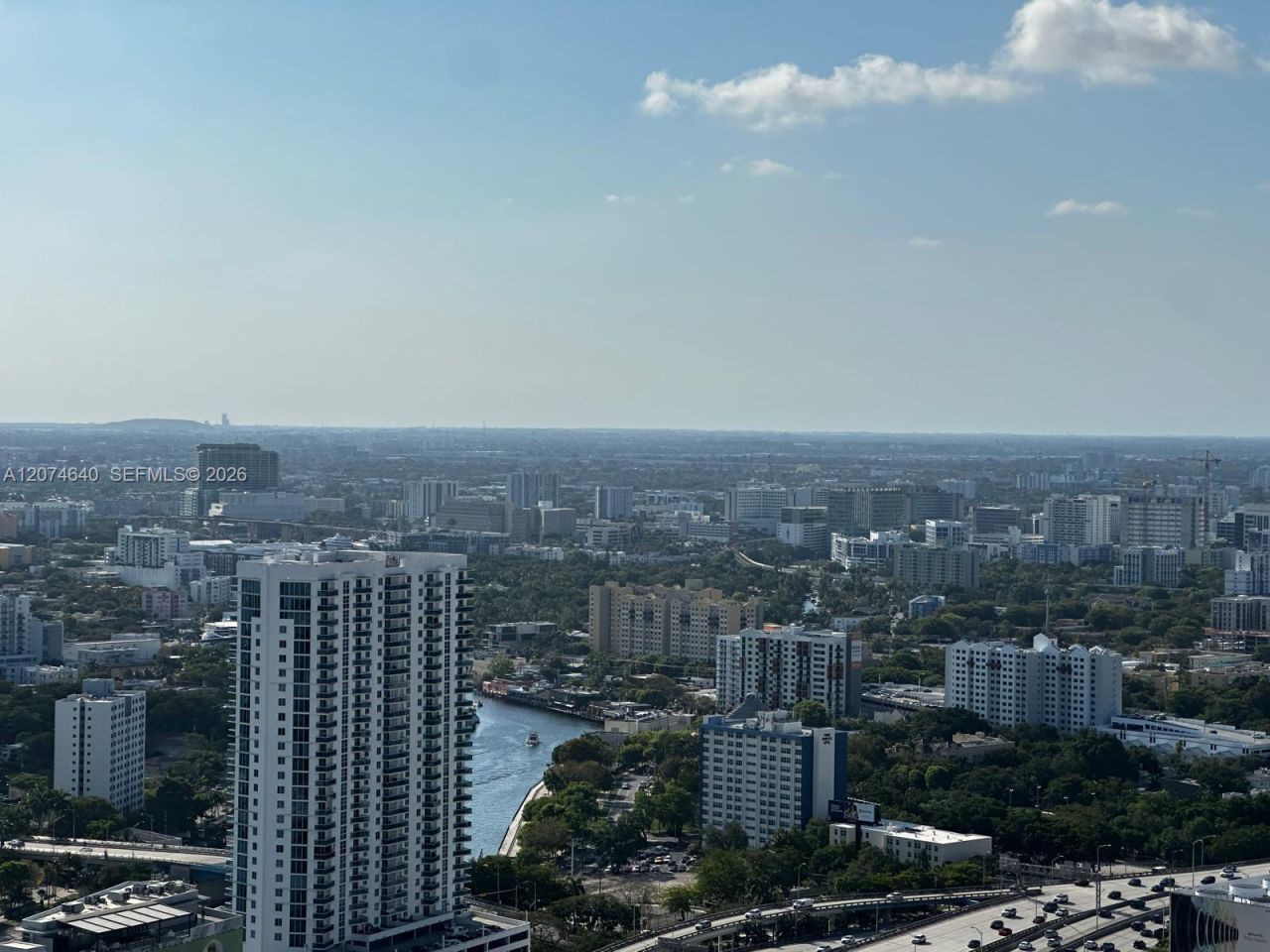 90 SW 3rd St , Unit 4406, Miami, FL 33130 Photo