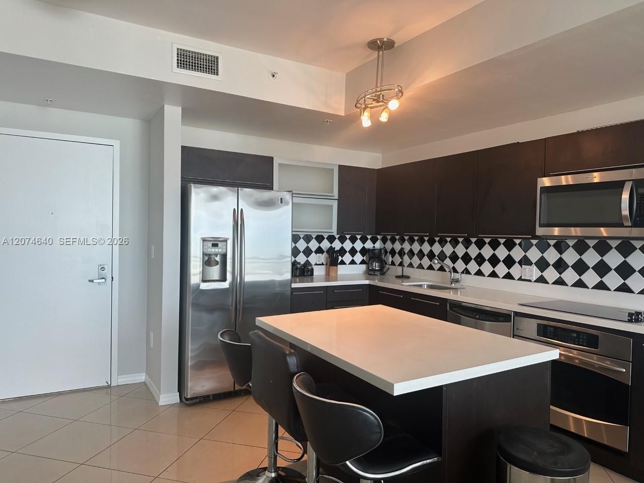90 SW 3rd St , Unit 4406, Miami, FL 33130 Photo