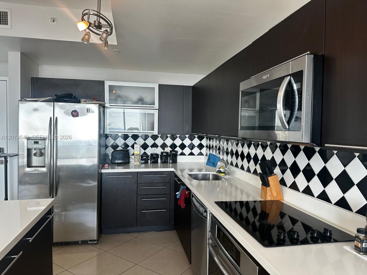 90 SW 3rd St , Unit 4406, Miami, FL 33130 Photo