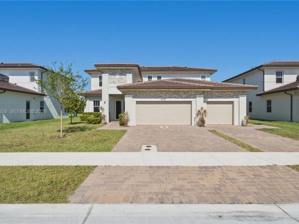 4372 SW 122nd Ter , Davie, FL 33330