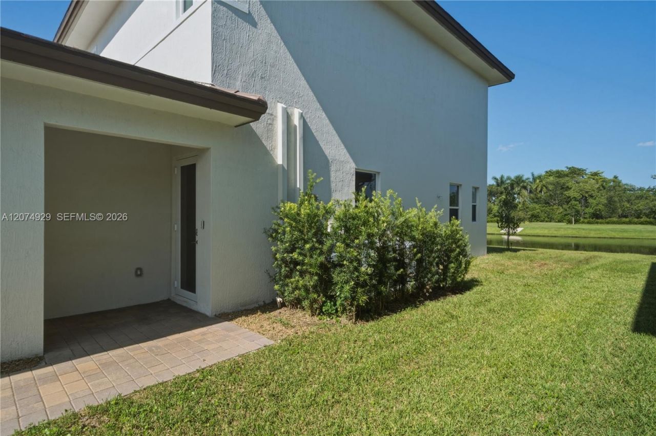 4372 SW 122nd Ter , Davie, FL 33330 Photo
