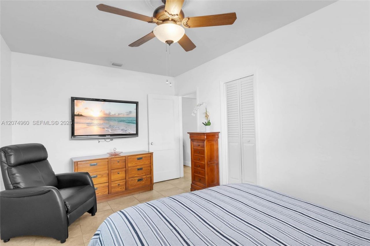 6387 SW 42nd St , South Miami, FL 33155 Photo