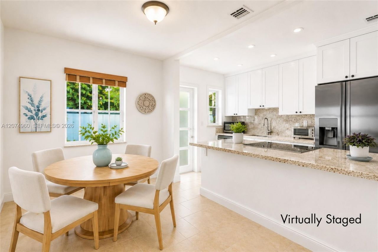 6387 SW 42nd St, South Miami, FL 33155 Photo