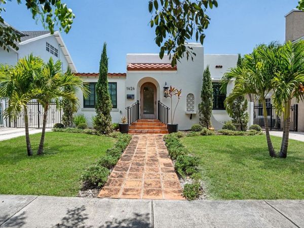 1424 SW 11th St, Miami, FL 33135