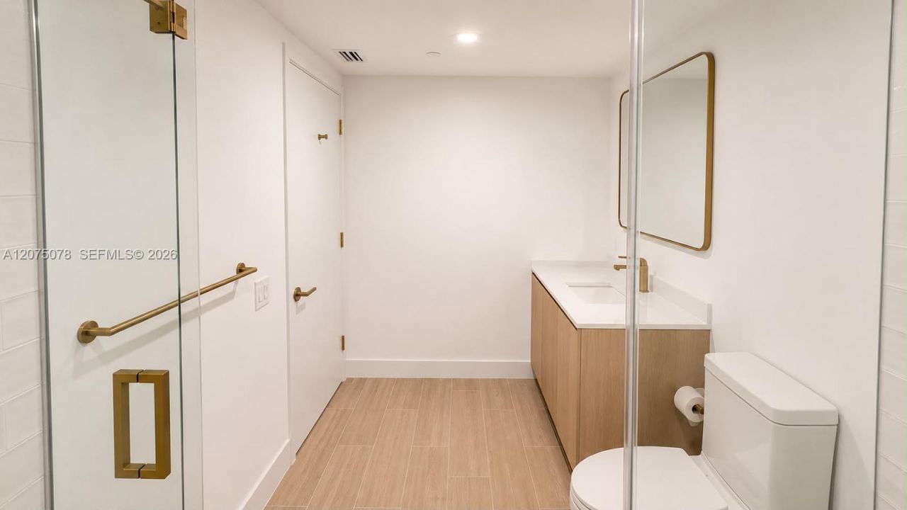 90 NE 32nd St., Unit 920, Miami Beach, FL 33127 Photo