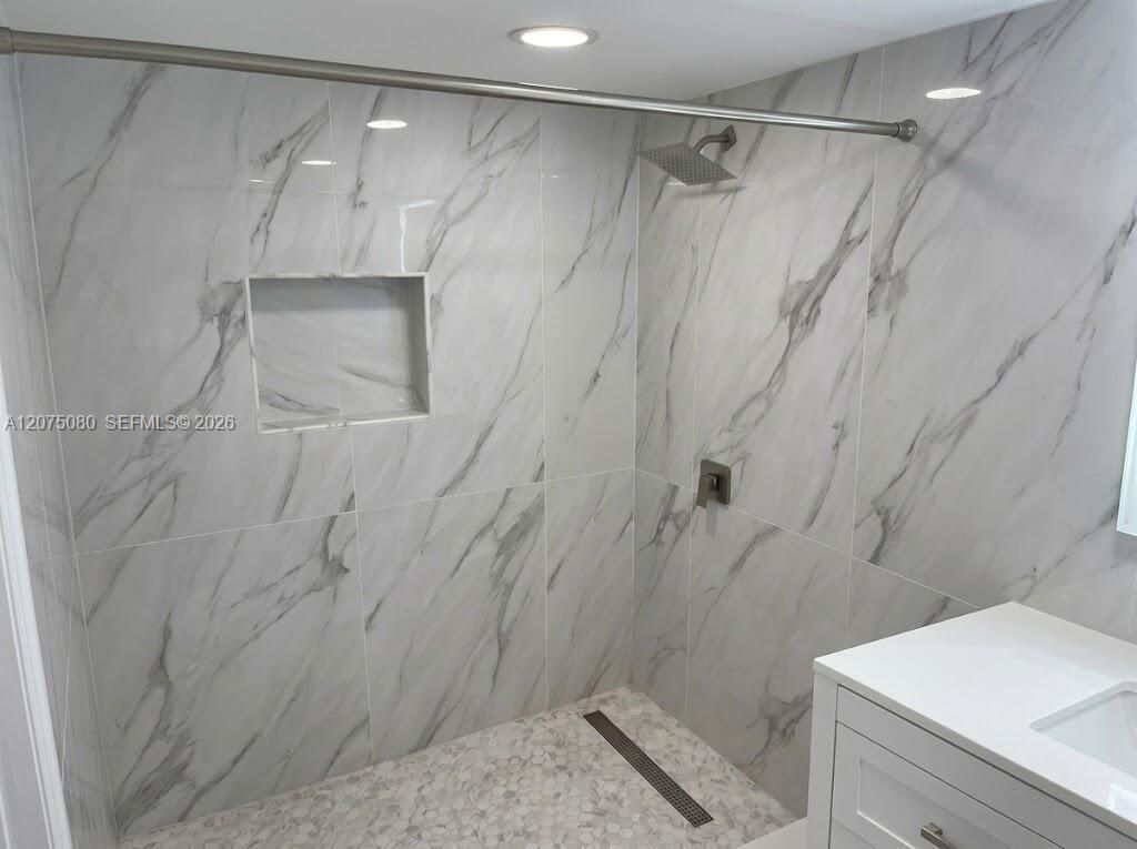 16500 Golf Club Rd, Unit 104, Weston, FL 33326 Photo