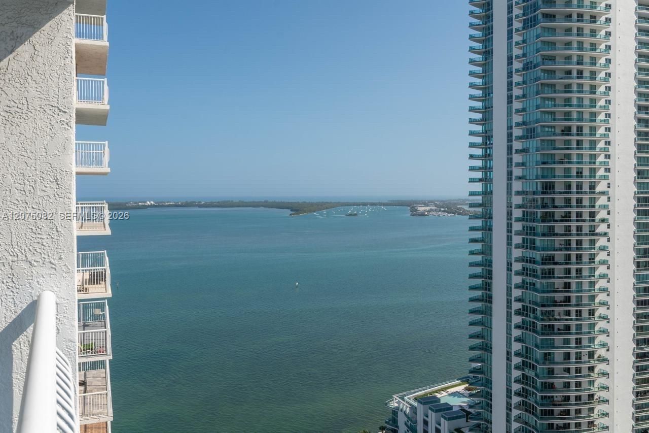 1200 Brickell Bay Dr, Unit 3207, Miami, FL 33131 Photo