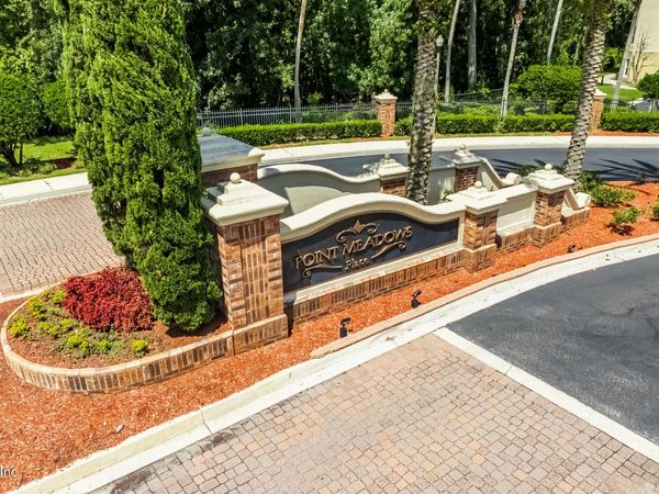 7801 POINT MEADOWS Drive, Unit 6304, Jacksonville, FL 32256