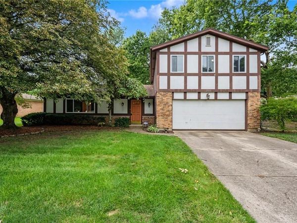 2980 Meadow Park, Kettering, OH 45440