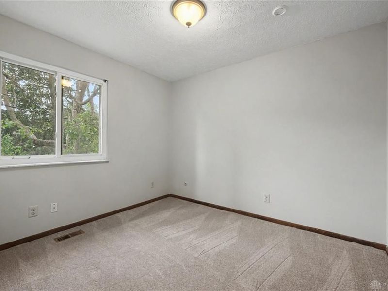 2980 Meadow Park, Kettering, OH 45440 Photo 30