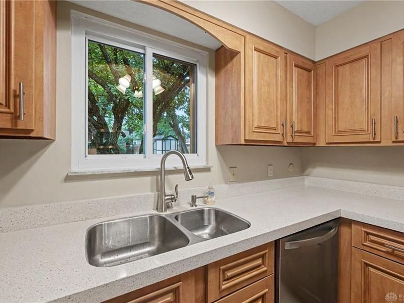 2980 Meadow Park, Kettering, OH 45440 Photo 5
