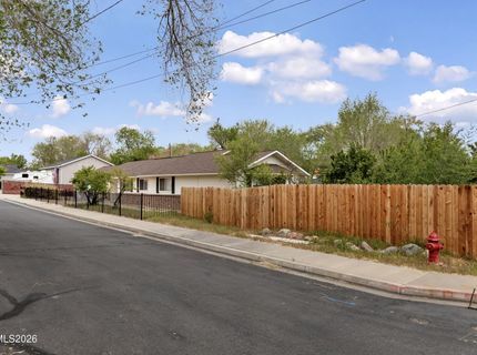 1435 Hunter Lake Drive, Reno, NV 89509 Photo