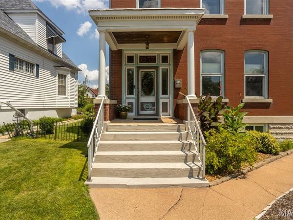 7457 Elm Avenue, St Louis, MO 63143