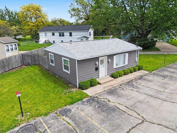 202 N McKinley Street, Warsaw, IN 46580
