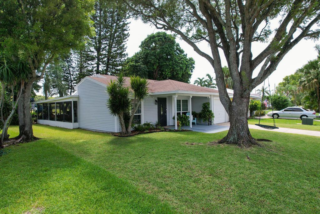 9060 Chrysanthemum Drive, Boynton Beach, FL 33472 Photo