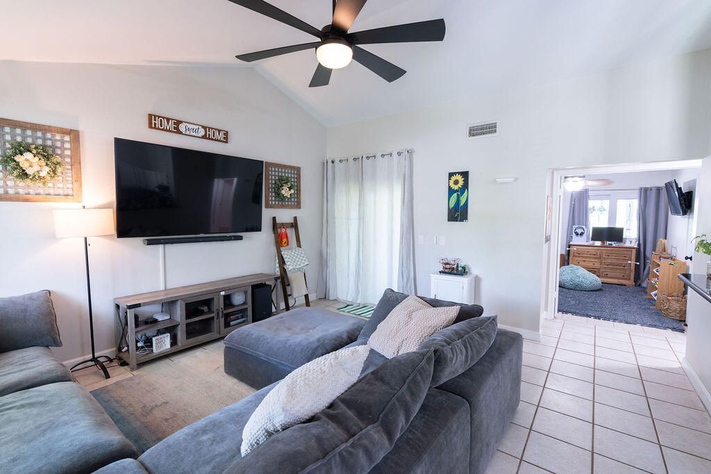 9060 Chrysanthemum Drive, Boynton Beach, FL 33472 Photo