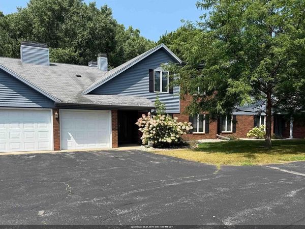 2935 MOSSY OAK CIRCLE, Green Bay, WI 54311