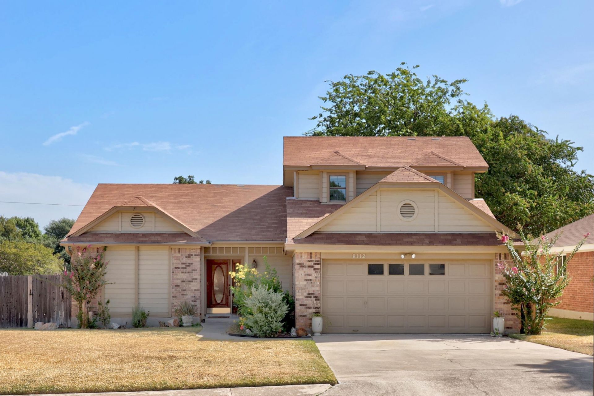 8112 Chainfire Cv, Austin, TX 78729 Main Photo