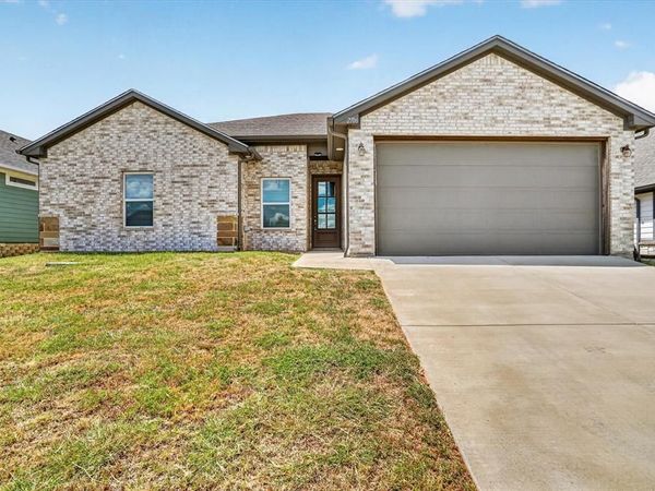2706 San Gabriel Drive, Granbury, TX 76048