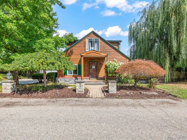 35966 Cypress Street, Romulus, Mi 48174
