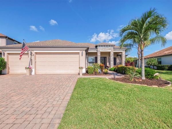 708 ROSEMARY CIRCLE , BRADENTON, FL 34212