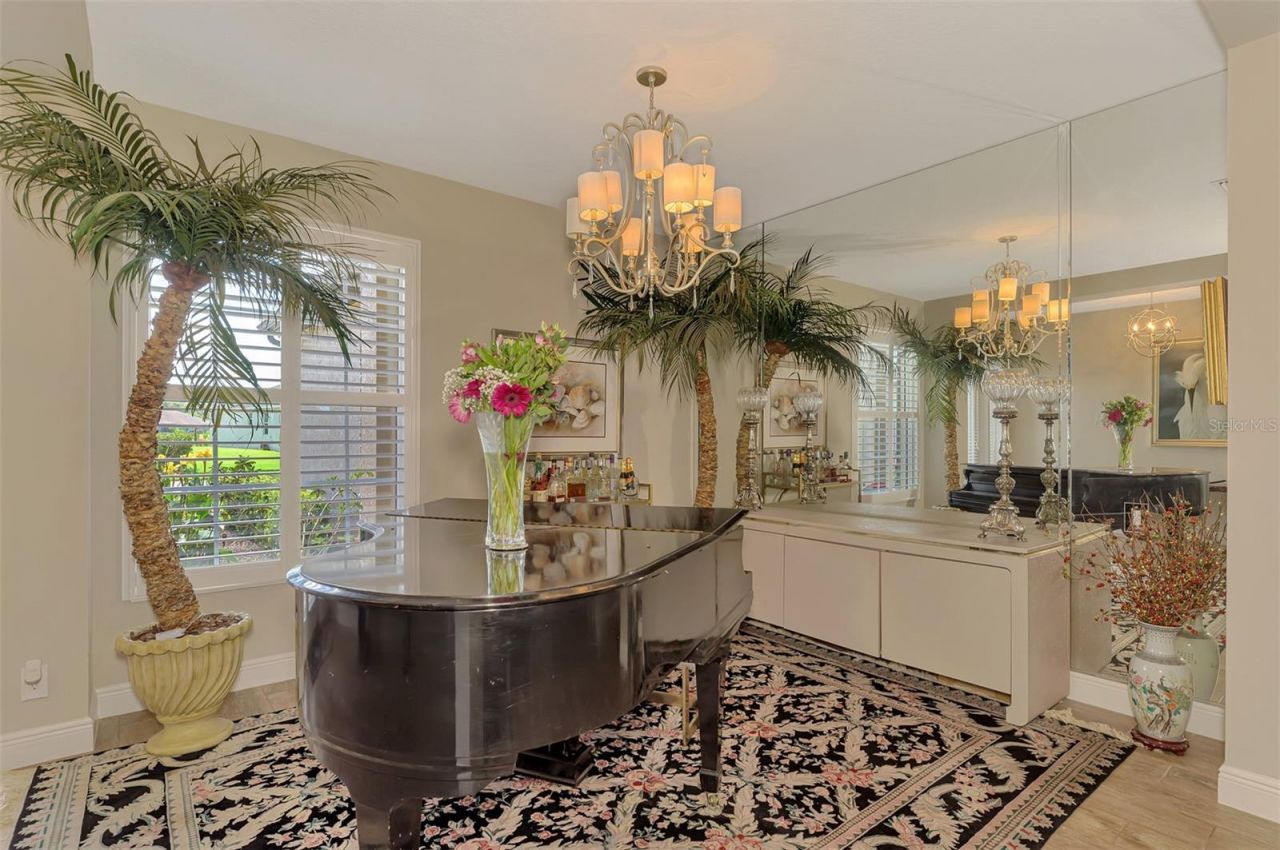 708 Rosemary Circle , Bradenton, FL 34212 Photo