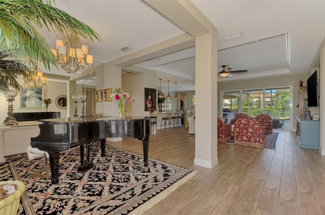 708 Rosemary Circle , Bradenton, FL 34212 Photo