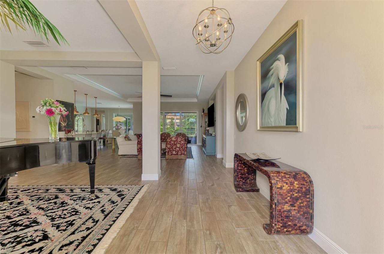 708 Rosemary Circle , Bradenton, FL 34212 Photo