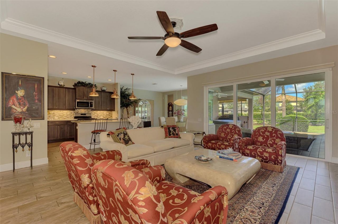 708 Rosemary Circle , Bradenton, FL 34212 Photo