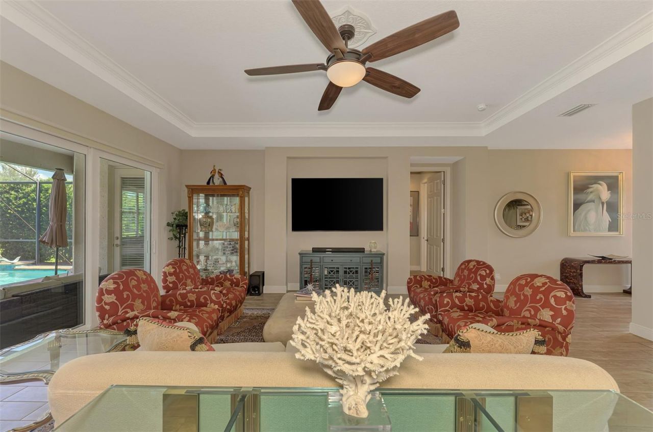 708 Rosemary Circle , Bradenton, FL 34212 Photo