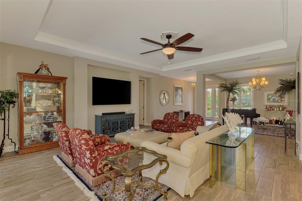 708 Rosemary Circle , Bradenton, FL 34212 Photo