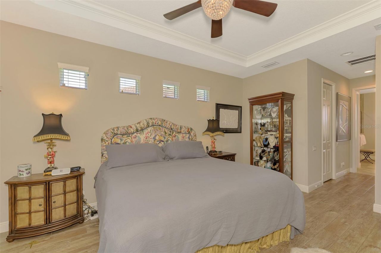708 Rosemary Circle , Bradenton, FL 34212 Photo