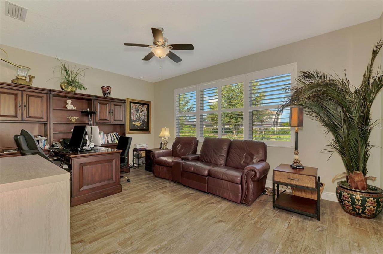 708 Rosemary Circle , Bradenton, FL 34212 Photo