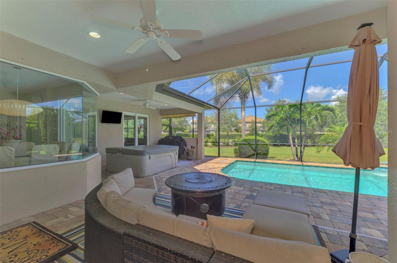 708 Rosemary Circle , Bradenton, FL 34212 Photo