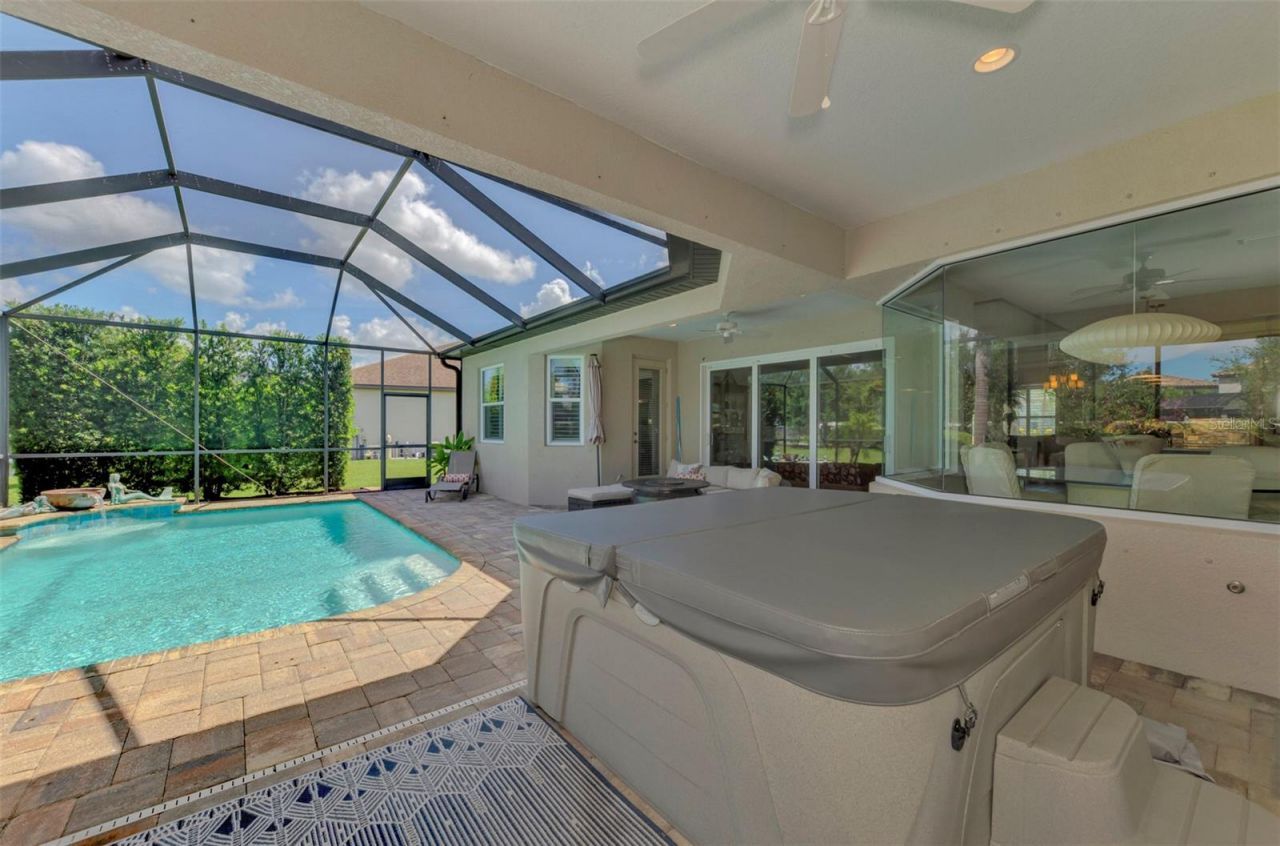 708 Rosemary Circle , Bradenton, FL 34212 Photo