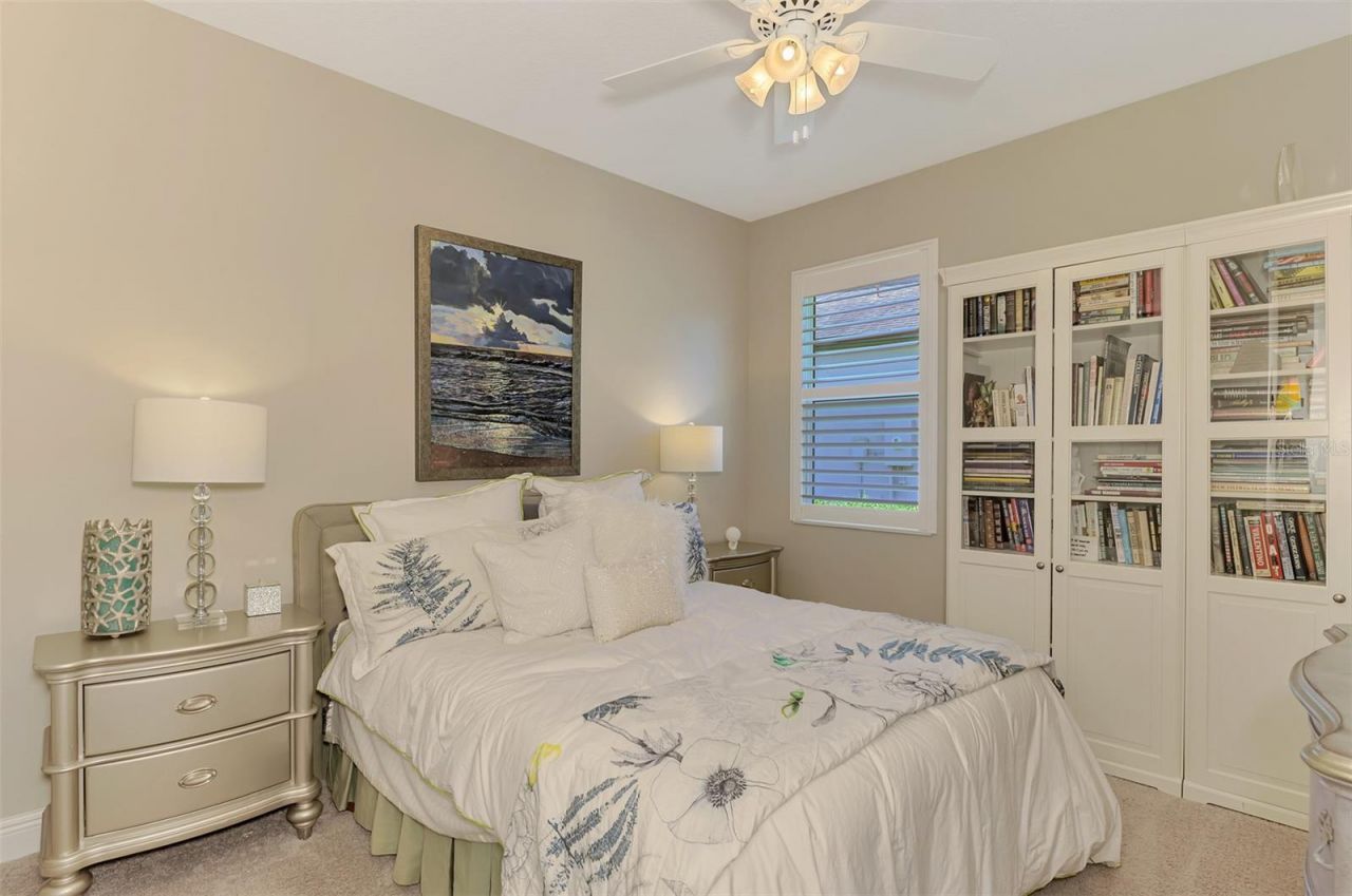 708 Rosemary Circle , Bradenton, FL 34212 Photo
