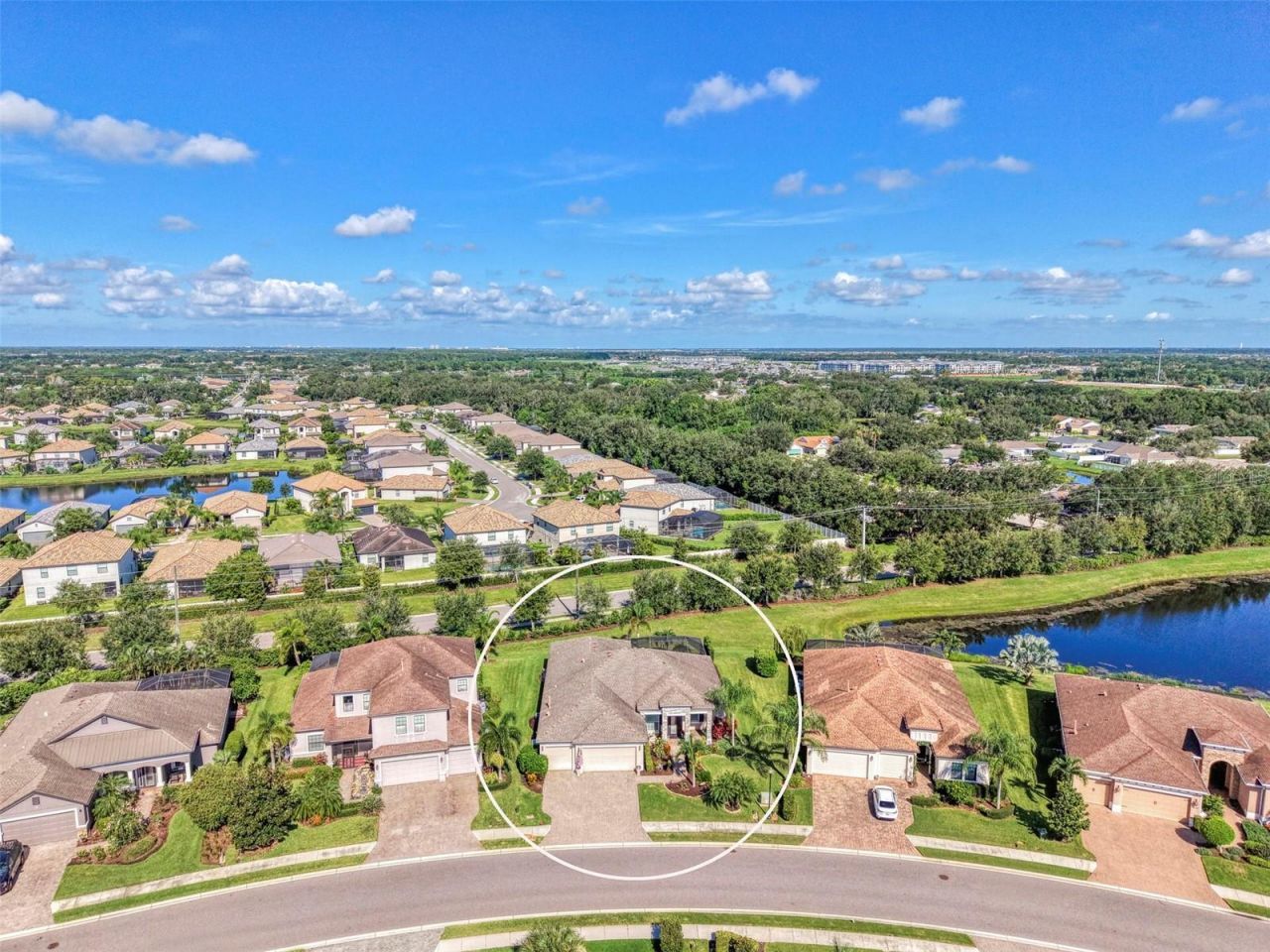 708 Rosemary Circle , Bradenton, FL 34212 Photo